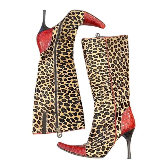Vintage Donald Pliner cheetah print heel boots